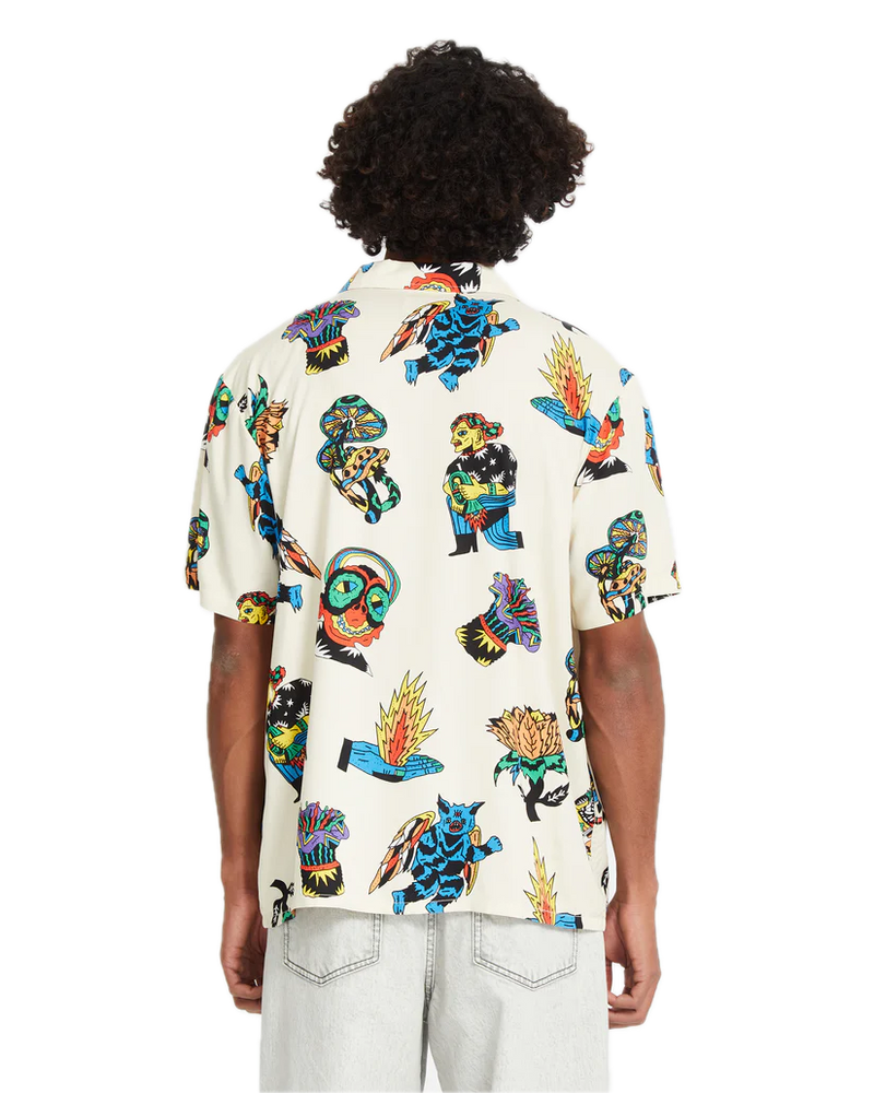 Koop de Volcom Featured Artist Bob Mollema SS Shirt veilig en snel bij Revert 95 online of kom hem checken in de winkel in Haarlem.