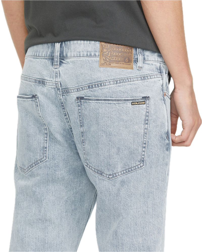 Koop de Volcom Solver Denim Carolina Blue veilig en snel bij Revert 95 online of kom hem checken in de winkel in Haarlem.