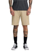 RVCA Back In Hybrid Short in Khaki, 48% cotton 42% polyester 10% elastane 4-way stretch heathered fabric hybrid walkshort met peached finish DWR coating 19 inch outseam zipper fly RVCA button closure side slash pockets en back pocket in warme aardse Khaki colorway, verkrijgbaar bij Revert 95 Haarlem
