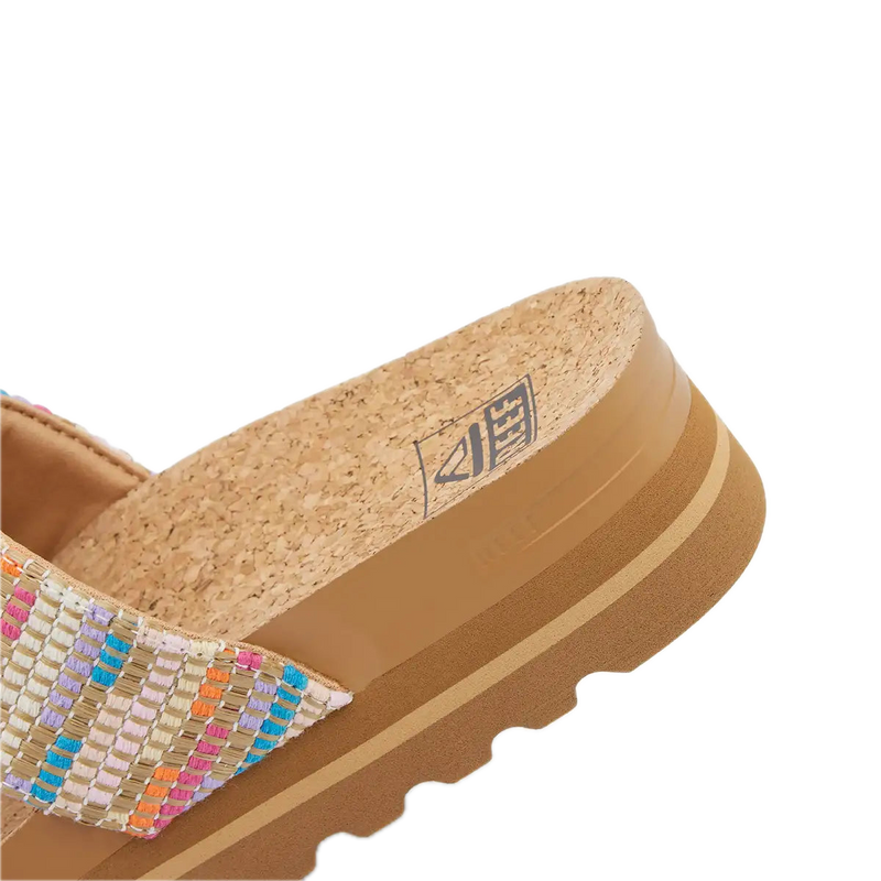 Koop de Reef Cushion Vista Hi Beachy Woven Ladies veilig en snel bij Revert 95 online of kom hem checken in de winkel in Haarlem.