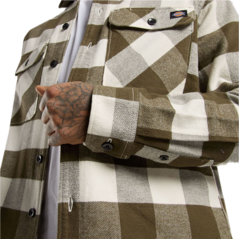Koop het Dickies Houston LS Shirt Military veilig  en snel bij Revert 95 online of kom hem checken in de winkel in Haarlem.