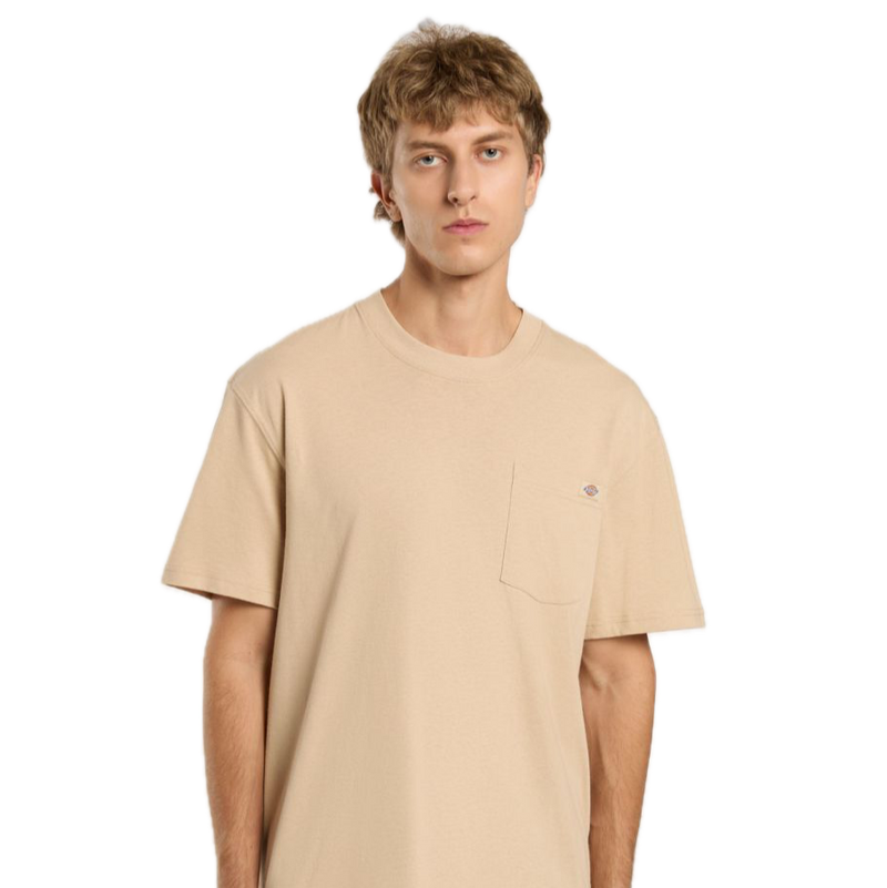 Koop het Dickies Luray Pocket Tee veilig  en snel bij Revert 95 online of kom hem checken in de winkel in Haarlem.