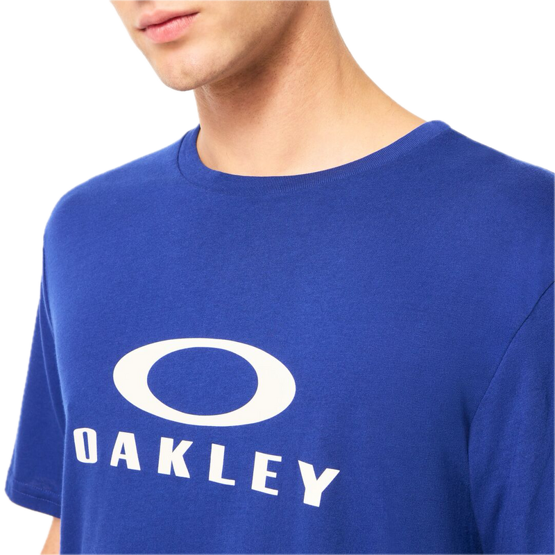 Koop de Oakley O Bark 2.0 T-shirt en snel bij Revert 95 online of kom hem checken in de winkel in Haarlem.