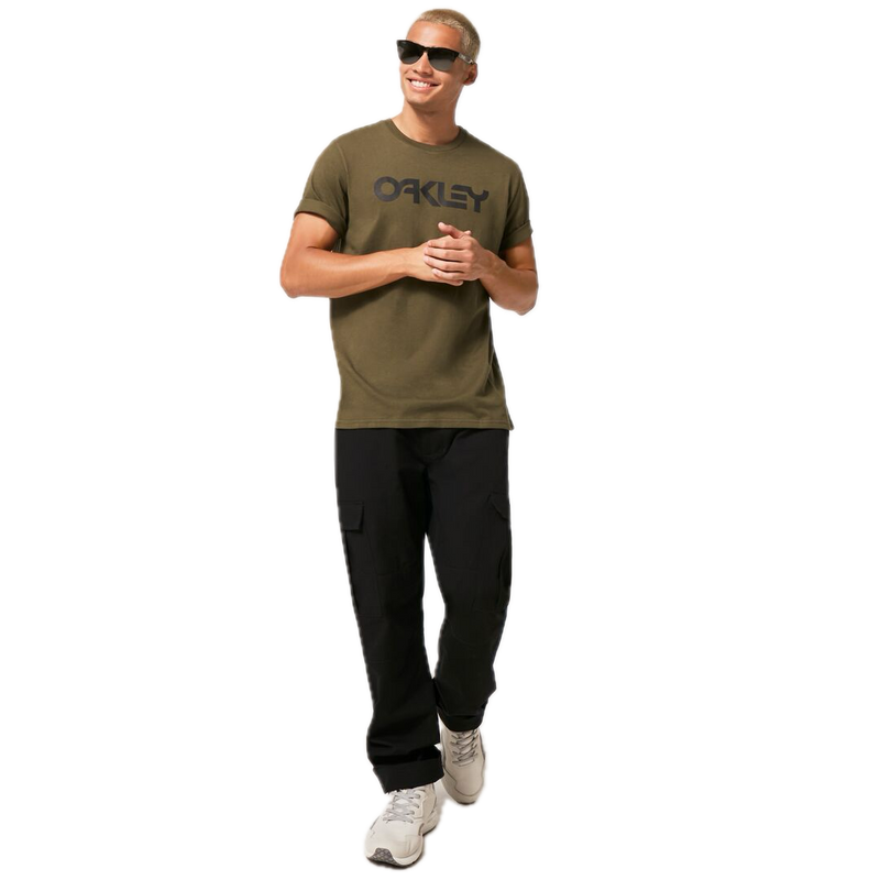 Koop de Oakley Mark II T-shirt 2.0 en snel bij Revert 95 online of kom hem checken in de winkel in Haarlem.