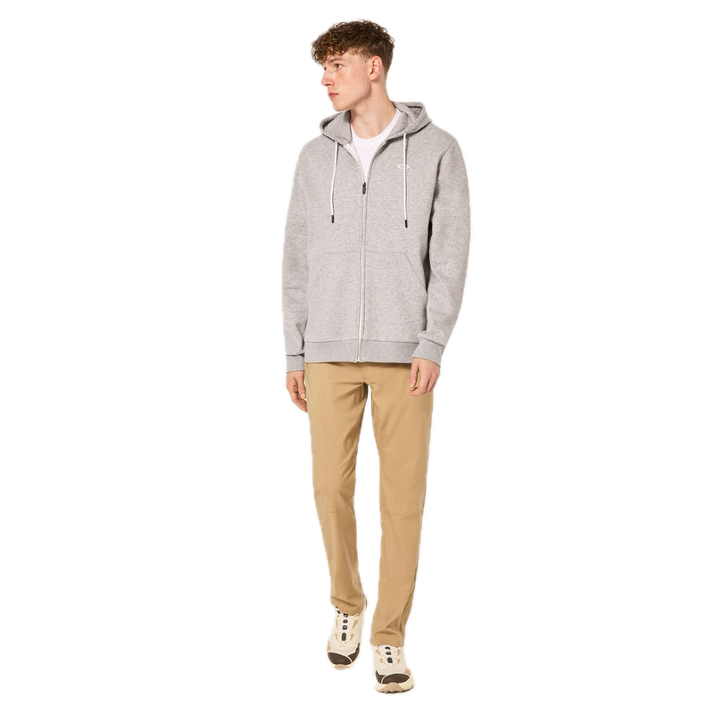 Koop de Oakley Relax Full Zip Hoodie 2.0 veilig  en snel bij Revert 95 online of kom hem checken in de winkel in Haarlem.