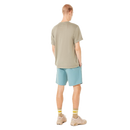 Koop de Oakley All Day Short veilig  en snel bij Revert 95 online of kom hem checken in de winkel in Haarlem.