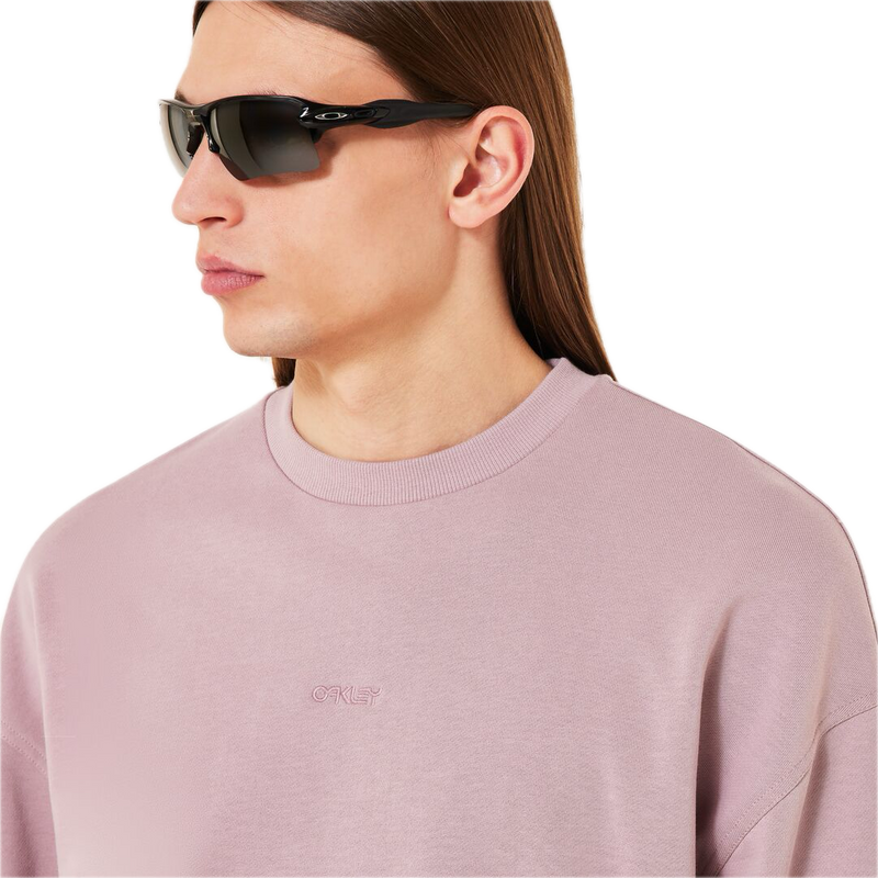 Koop de Oakley B1B Repeated Crewneck Sweatshirt veilig  en snel bij Revert 95 online of kom hem checken in de winkel in Haarlem.