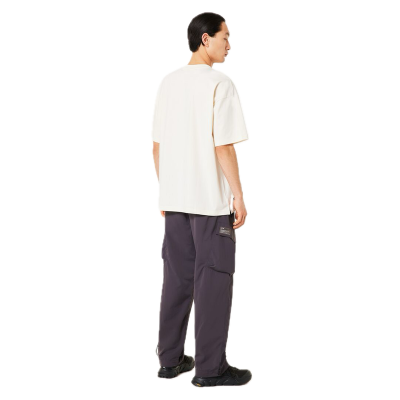 Koop de Oakley Field Gear Line Union Pocket Tee 5.0 veilig en snel bij Revert 95 online of kom hem checken in de winkel in Haarlem.