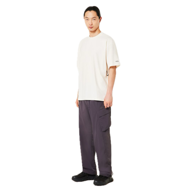 Koop de Oakley Field Gear Line Union Pocket Tee 5.0 veilig en snel bij Revert 95 online of kom hem checken in de winkel in Haarlem.