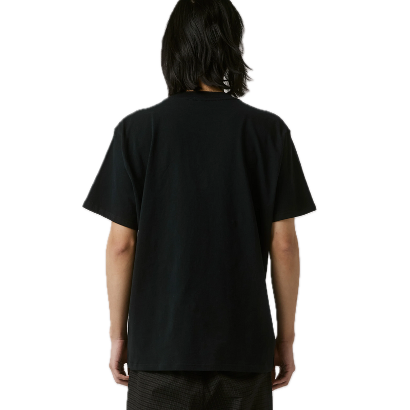 Koop de Former Everlast T-shirt veilig en snel bij Revert 95 online of kom hem checken in de winkel in Haarlem.