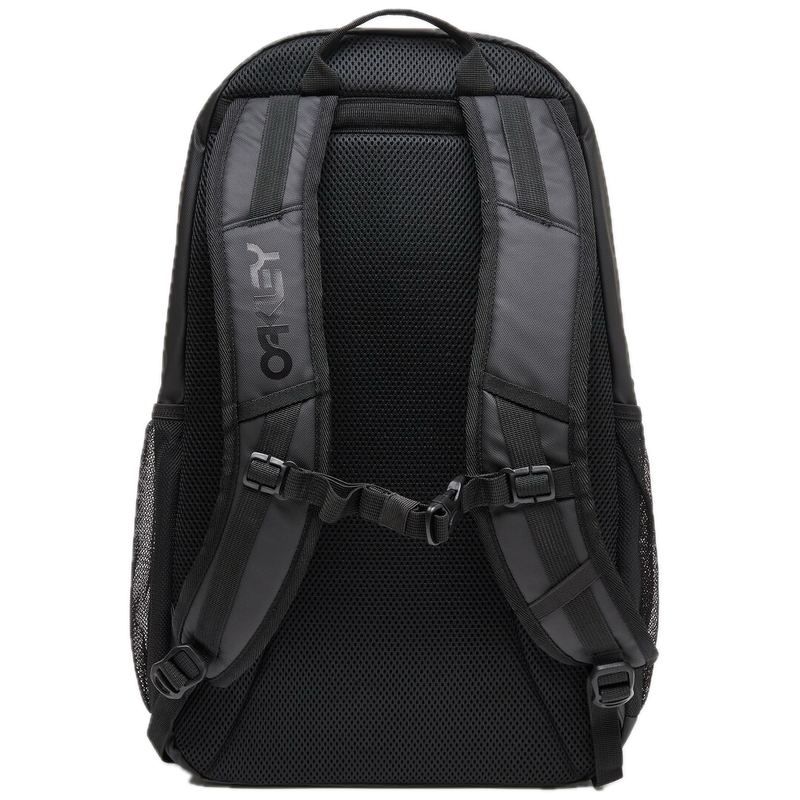 Koop de Oakley The Freshman Skate Backpack  veilig  en snel bij Revert 95 online of kom hem checken in de winkel in Haarlem.