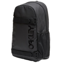 Koop de Oakley The Freshman Skate Backpack  veilig  en snel bij Revert 95 online of kom hem checken in de winkel in Haarlem.