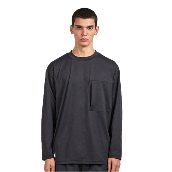 Koop de Oakley Field Gear Line Scratch Longsleeve Tee 4.7 Phantom veilig en snel bij Revert 95 online of kom hem checken in de winkel in Haarlem.