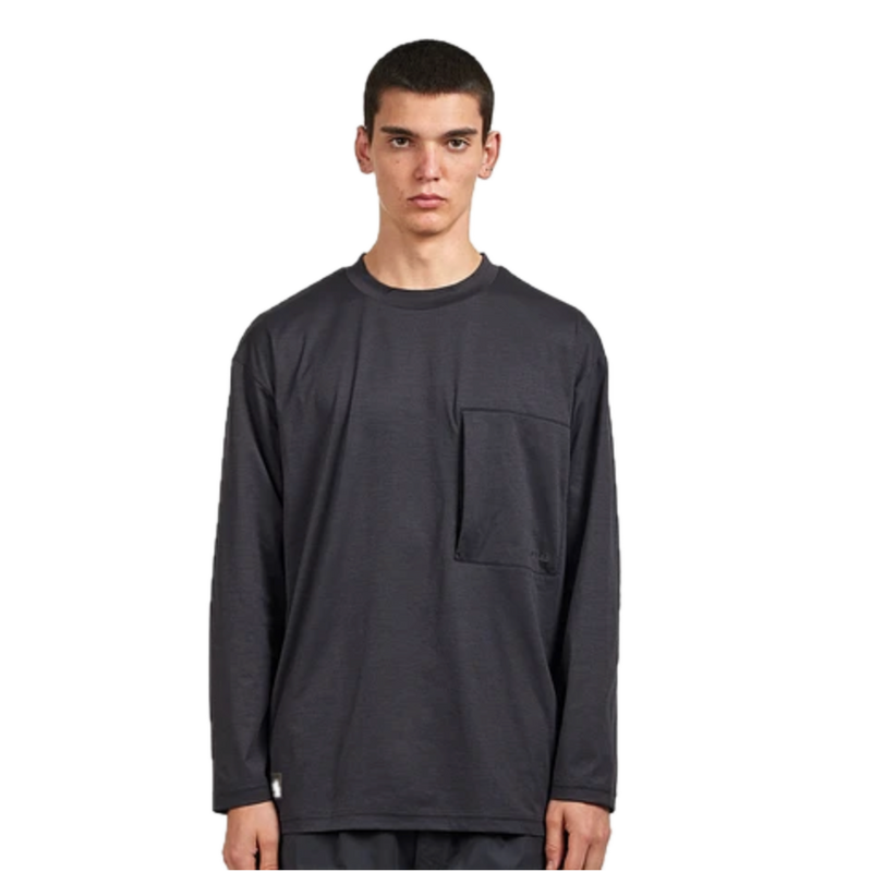 Koop de Oakley Field Gear Line Scratch Longsleeve Tee 4.7 Phantom veilig en snel bij Revert 95 online of kom hem checken in de winkel in Haarlem.