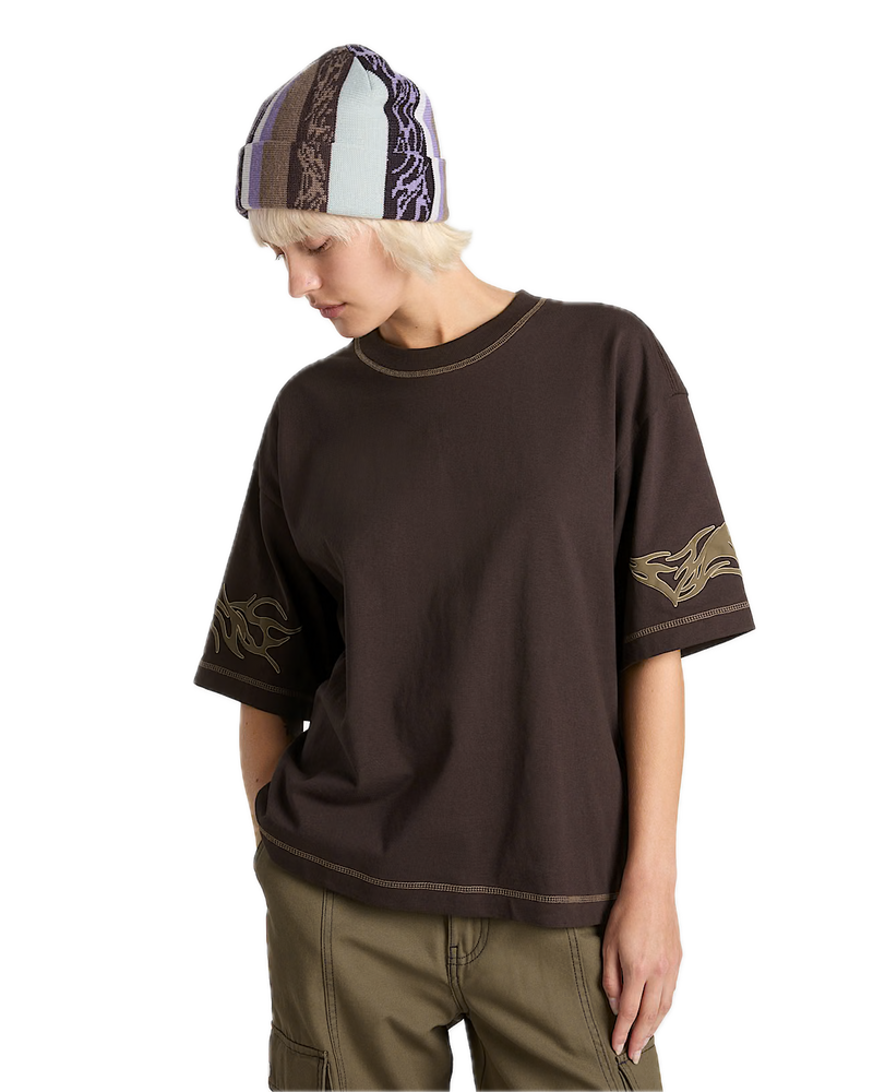 Koop de Vans Skate Mike G Tribal T-shirt After Dark veilig  en snel bij Revert 95 online of kom hem checken in de winkel in Haarlem.
