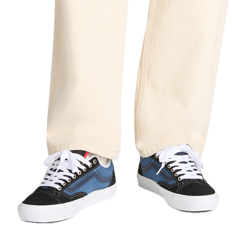 Koop de Vans Skate Old Skool 36 Black Navy veilig  en snel bij Revert 95 online of kom hem checken in de winkel in Haarlem.