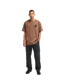 RVCA Sanctum SS Tee Wood, t-shirt van 100% cotton met screen printed graphic, regular fit, verkrijgbaar bij Revert 95 Haarlem