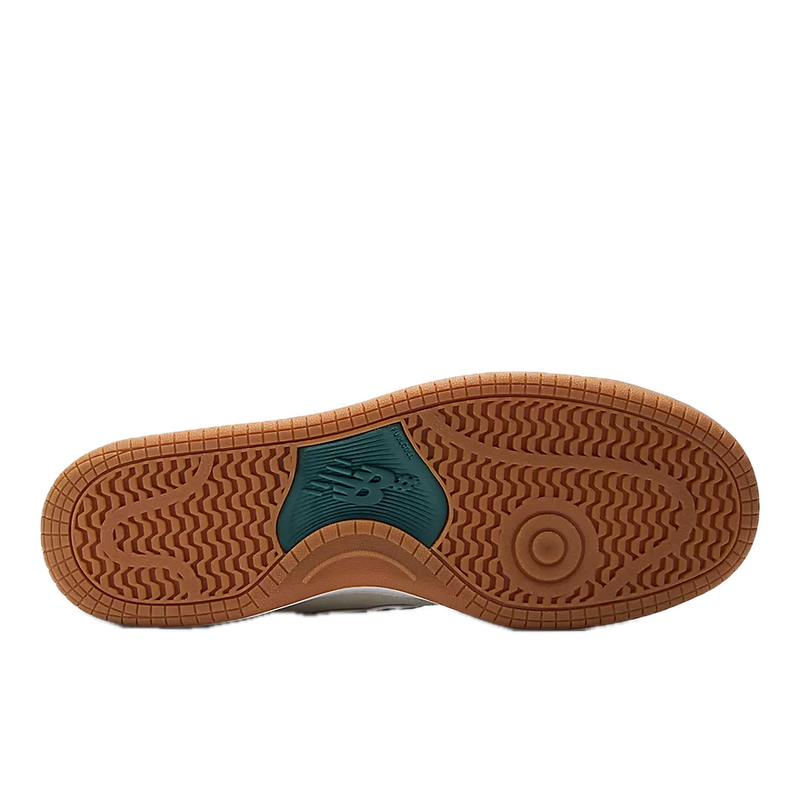 Koop de New Balance NM 480 Sea Salt Vintage Teal en snel bij Revert 95 online of kom hem checken in de winkel in Haarlem.