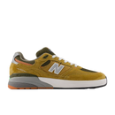 Koop de NB Numeric Andrew Reynolds 933 Brown Grey veilig en snel bij Revert 95 online of kom hem checken in de winkel in Haarlem.