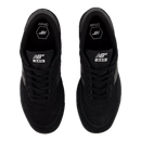 NB Numeric 440v2 Black Black skate schoen van New Balance Numeric met cupsole zool en suède upper