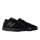 NB Numeric 440v2 Black Black skate schoen van New Balance Numeric met cupsole zool en suède upper