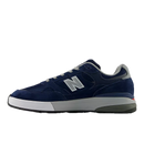 New Balance Numeric 933 Andrew Reynolds Navy/White, skateschoen met suede leer mesh upper, ABZORB inlegzool en FuelCell midsole, verkrijgbaar bij Revert 95 Haarlem