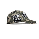 Cash Only Cash 6 Panel Cap, cotton twill pet met geborduurde graphic op voor- zij- en achterkant, verstelbare sluiting, verkrijgbaar in Sky en Camo, one size, verkrijgbaar bij Revert 95 Haarlem