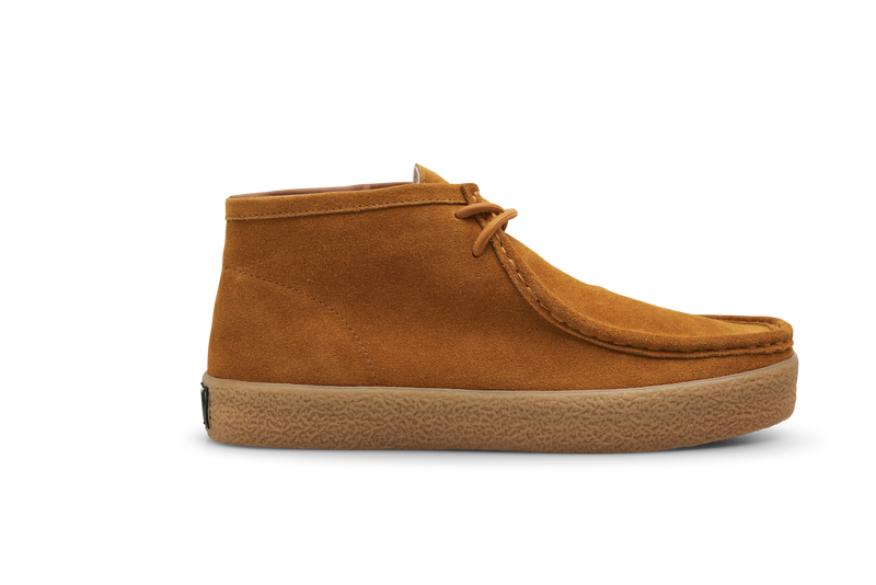 Last Resort AB VM006 Moc Hi Golden Brown Gum – high-top suède moc-toe skateschoen in bruin met gumzool