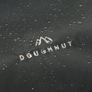 Doughnut Croissant Unearthed Series Crossbody Bag in de kleuren Olive en Charcoal, verkrijgbaar bij Revert 95 Haarlem