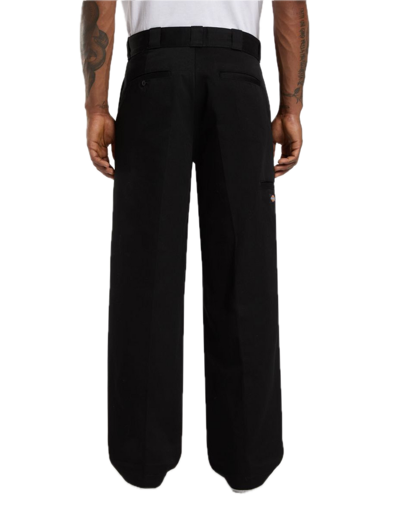 Dickies 247 Loose Work Pant Black – zwarte work pant in katoen-polyester twill met loose fit en rechte wijde pijpen