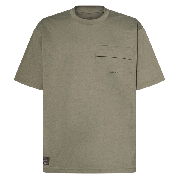 Koop de Oakley Field Gear Line Scratch Tee 5.0 veilig en snel bij Revert 95 online of kom hem checken in de winkel in Haarlem.