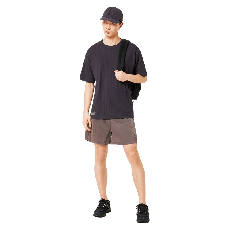 Koop de Oakley Field Gear Line Static Tee 5.0 veilig en snel bij Revert 95 online of kom hem checken in de winkel in Haarlem.