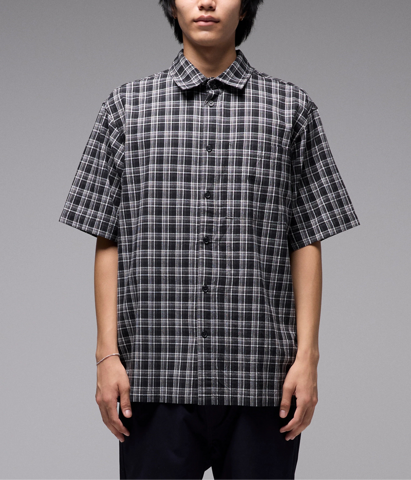 Former Vivian Praise Check SS Shirt Black – short-sleeve check shirt met Former Praise details