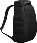 De iconische allrounder. De DB Journey Hugger Backpack combineert strak design met dagelijks gebruiksgemak.