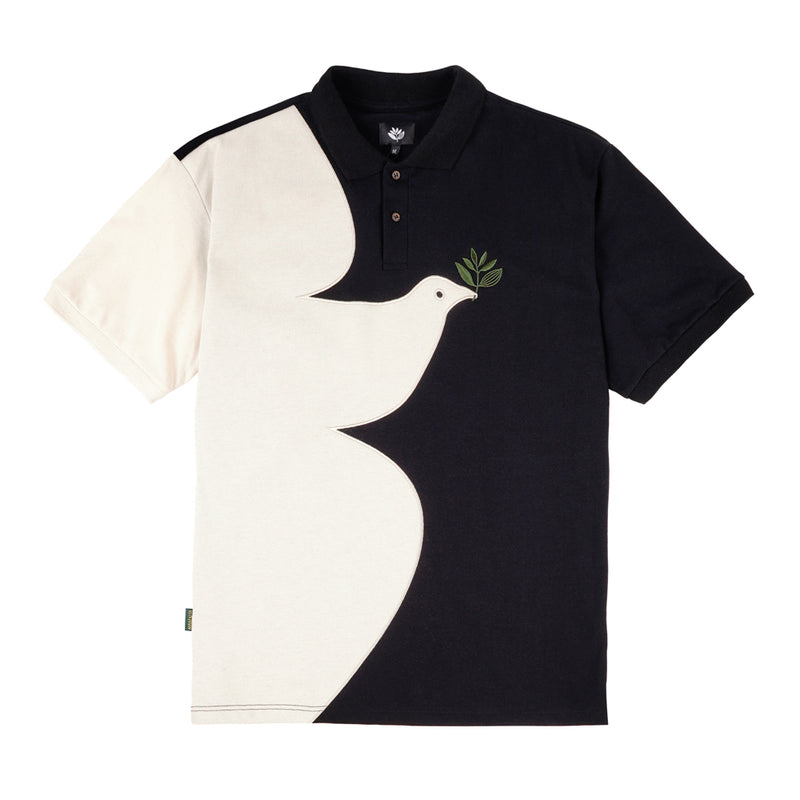 Bestel de Magenta PEACE POLO snel, gemakkelijk en veilig bij Revert 95. Kom gezellig langs onze winkel in Haarlem of check onze website voor de hele Magenta collectie.