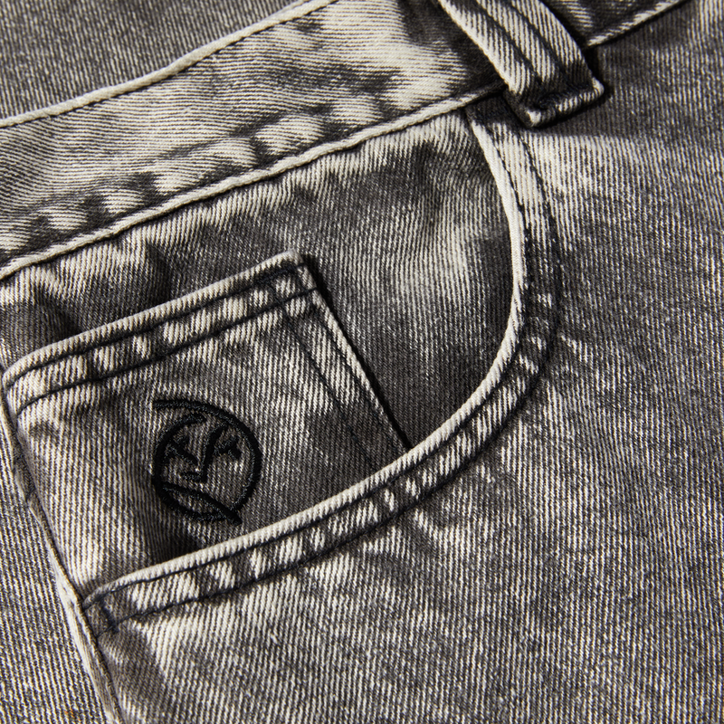 Bestel het Polar Big Boy Jeans Black Acid veilig, gemakkelijk en snel bij Revert 95. Check onze website voor de gehele Polar collectie, of kom gezellig langs bij onze winkel in Haarlem.