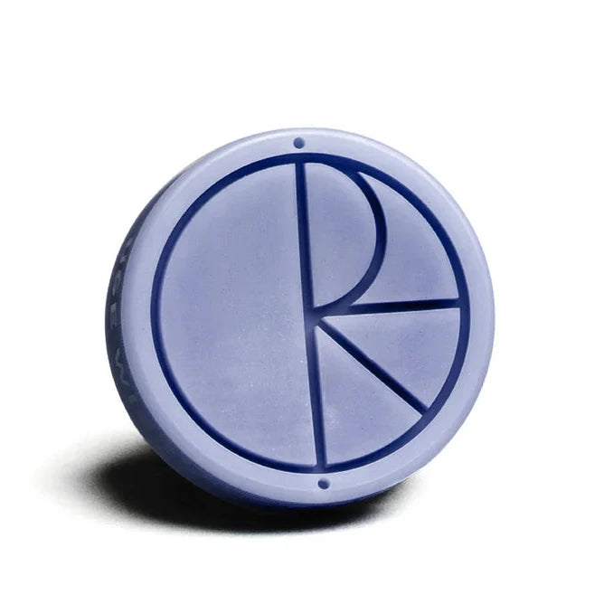 Bestel de Polar Skate Co Use Wisely or Skate Faster Wax veilig, gemakkelijk en snel bij Revert 95. Check onze website voor de gehele Polar Skate Co collectie, of kom gezellig langs bij onze winkel in Haarlem.