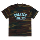 Quartersnacks Camo Arch Tee in Woodland colorway, 100% katoenen T-shirt met screen printed arch logo op groen bruin militair camouflagemotief, verkrijgbaar bij Revert 95 Haarlem