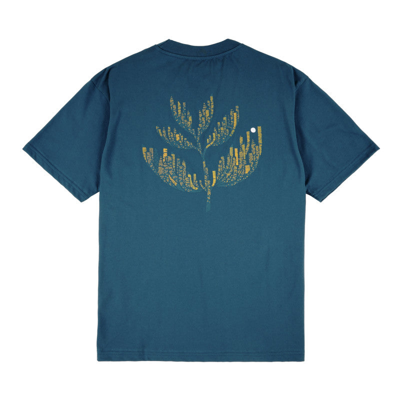 Bestel de Magenta DOWNTOWN TEE - PETROL BLUE veilig, gemakkelijk en snel bij Revert 95. Check onze website voor de gehele Magenta collectie, of kom gezellig langs bij onze winkel in Haarlem.	