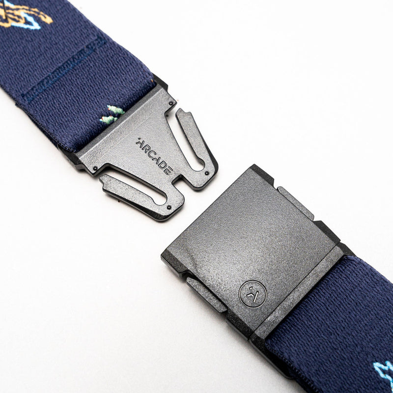 Koop de Arcade Belts Save the Waves veilig en snel bij Revert 95 online of kom hem checken in de winkel in Haarlem.