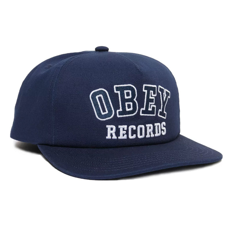 Bestel de Obey records 5 panel snapback gemakkelijk, snel en veilig bij Revert 95. Check onze website voor de gehele Obey collectie of kom gezellig langs bij onze winkel in Haarlem.