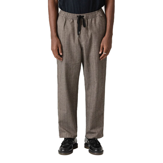 Bestel de Former PRAYER WOOL PANT snel, gemakkelijk en veilig bij Revert 95. Check onze website voor de gehele Former collectie of kom gezellig langs bij onze winkel in Haarlem.