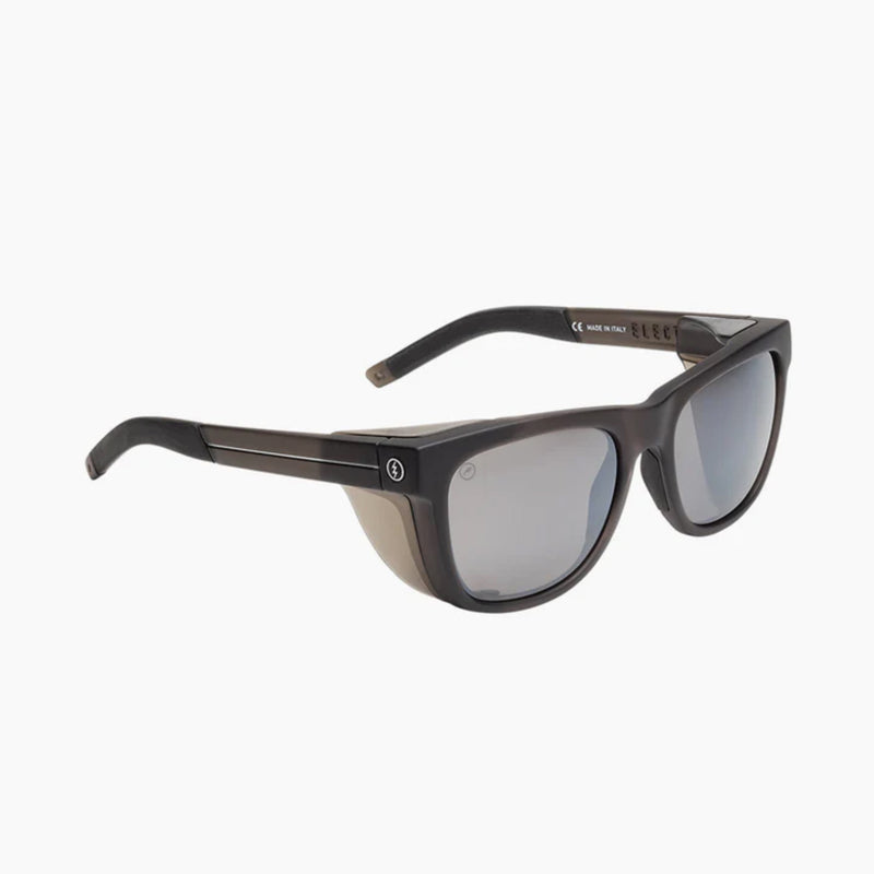 Bestel de Electric JJF12 DARK SMOKE SILVER POLARIZED veilig, gemakkelijk en snel bij Revert 95. Check onze website voor de gehele Electric collectie, of kom gezellig langs bij onze winkel in Haarlem.	