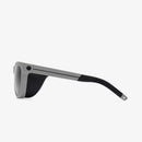 Bestel de Electric JJF12 BATTLESHIP POLARIZED veilig, gemakkelijk en snel bij Revert 95. Check onze website voor de gehele Electric collectie, of kom gezellig langs bij onze winkel in Haarlem.	