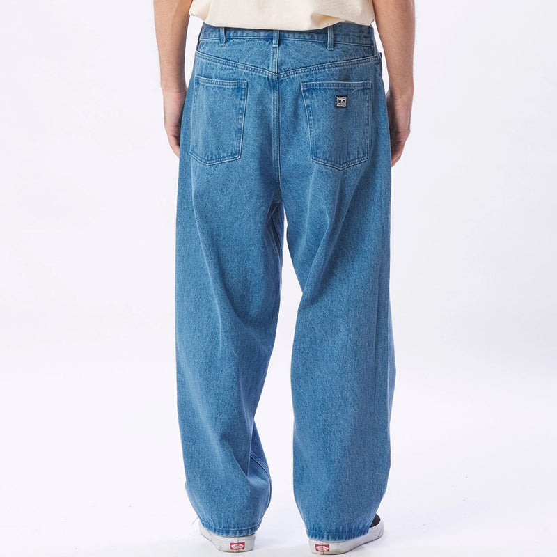 Bestel de Obey Bigwig Baggy Denim Light Indigo veilig, gemakkelijk en snel bij Revert 95. Check onze website voor de gehele Obey collectie, of kom gezellig langs bij onze winkel in Haarlem.