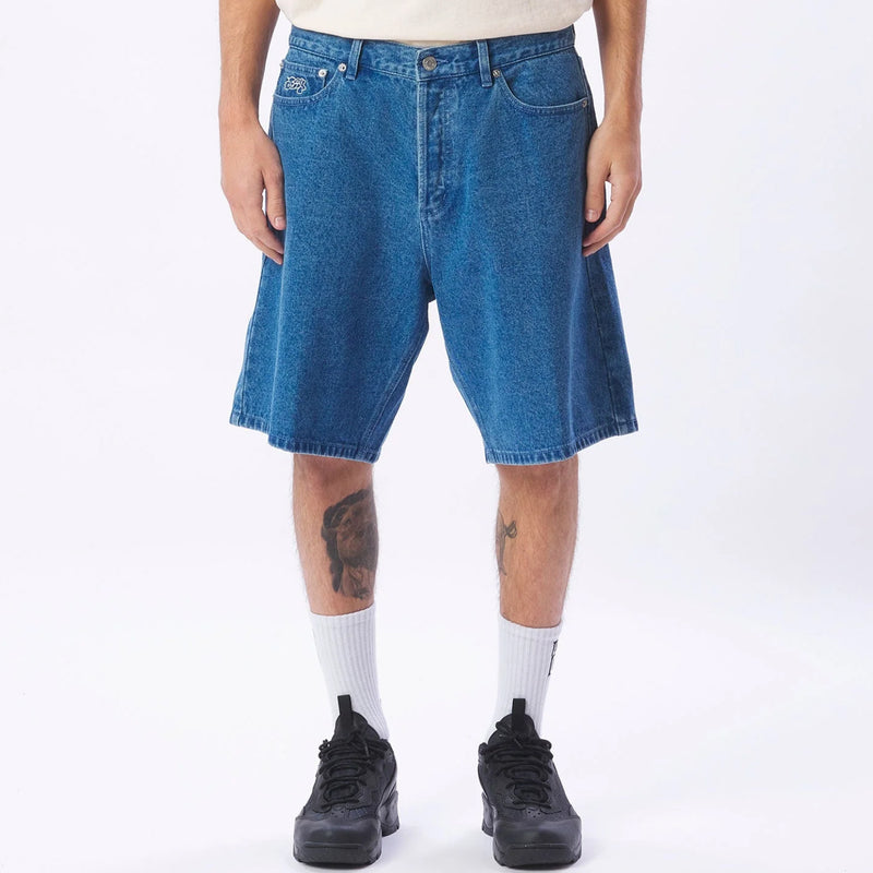 Bestel de Obey Bigwig Baggy Denim Short Light Indigo veilig, gemakkelijk en snel bij Revert 95. Check onze website voor de gehele Obey collectie, of kom gezellig langs bij onze winkel in Haarlem.