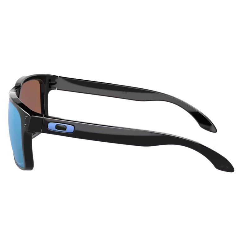 Bestel de Oakley Holbrook Gloss Black Prizm Deep Water Polarized veilig, gemakkelijk en snel bij Revert 95. Check onze website voor de gehele Oakley collectie, of kom gezellig langs bij onze winkel in Haarlem.	