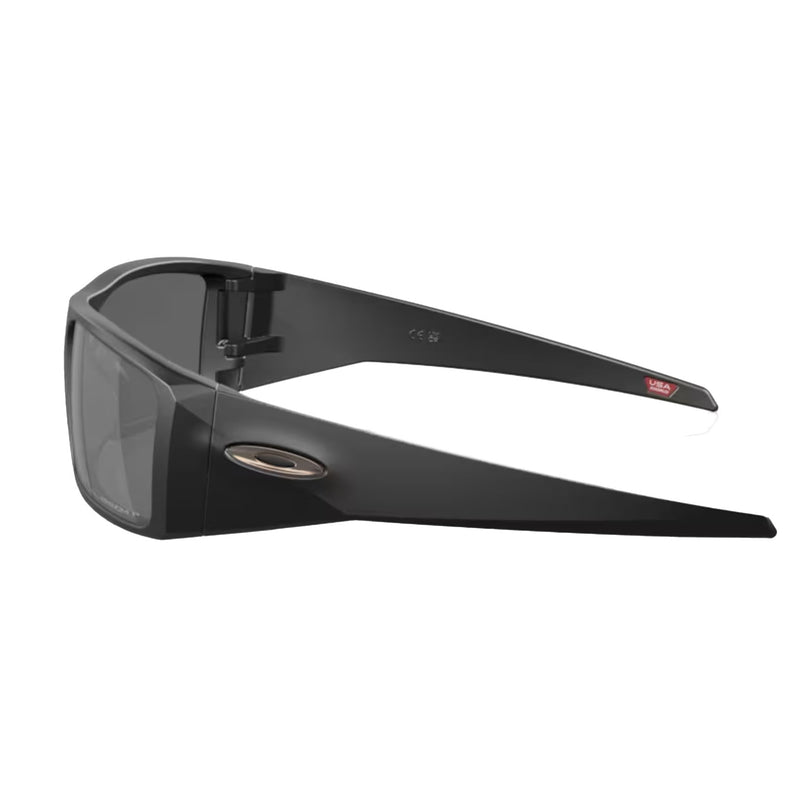 Bestel de Oakley Heliostat Matte Black Prizm Black Polarized veilig, gemakkelijk en snel bij Revert 95. Check onze website voor de gehele Oakley collectie, of kom gezellig langs bij onze winkel in Haarlem.	