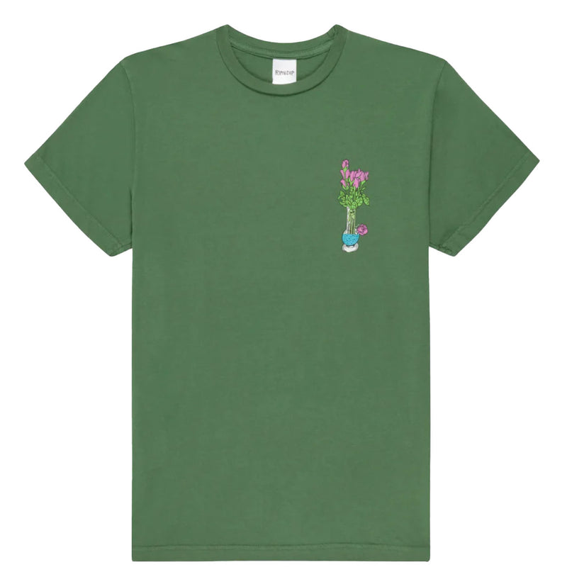 Bestel de Ripndip RIPNDIP Flower Vase T-Shirt Olive veilig, gemakkelijk en snel bij Revert 95. Check onze website voor de gehele Ripndip collectie, of kom gezellig langs bij onze winkel in Haarlem.