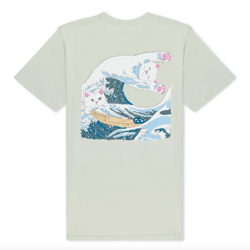 Bestel de Ripndip RIPNDIP Great Wave T-Shirt Sage veilig, gemakkelijk en snel bij Revert 95. Check onze website voor de gehele Ripndip collectie, of kom gezellig langs bij onze winkel in Haarlem.